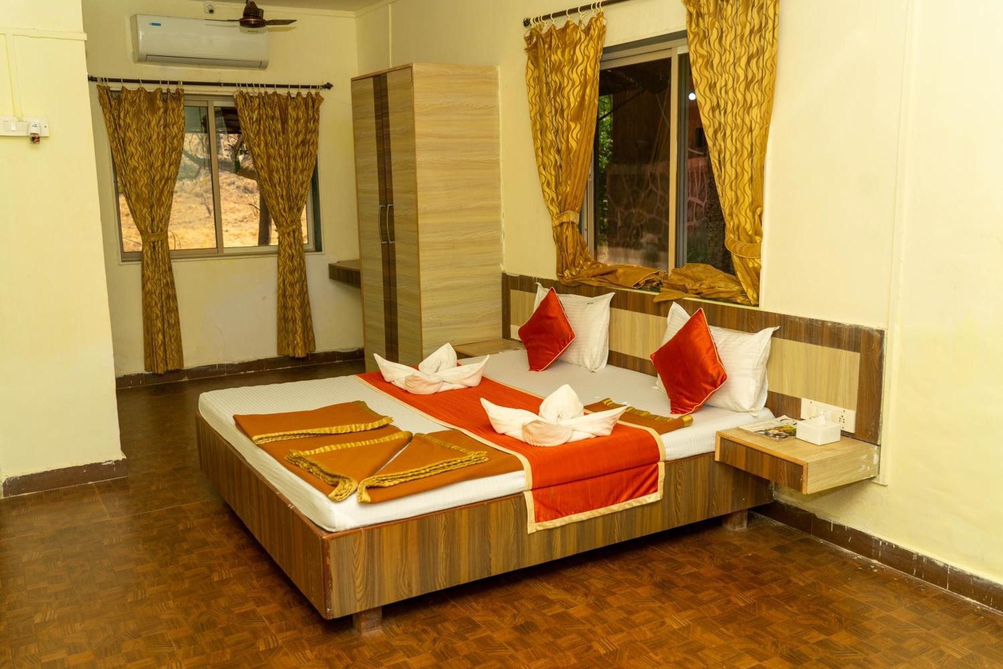 Wild Camp- The Nature Resort Khodala Esterno foto